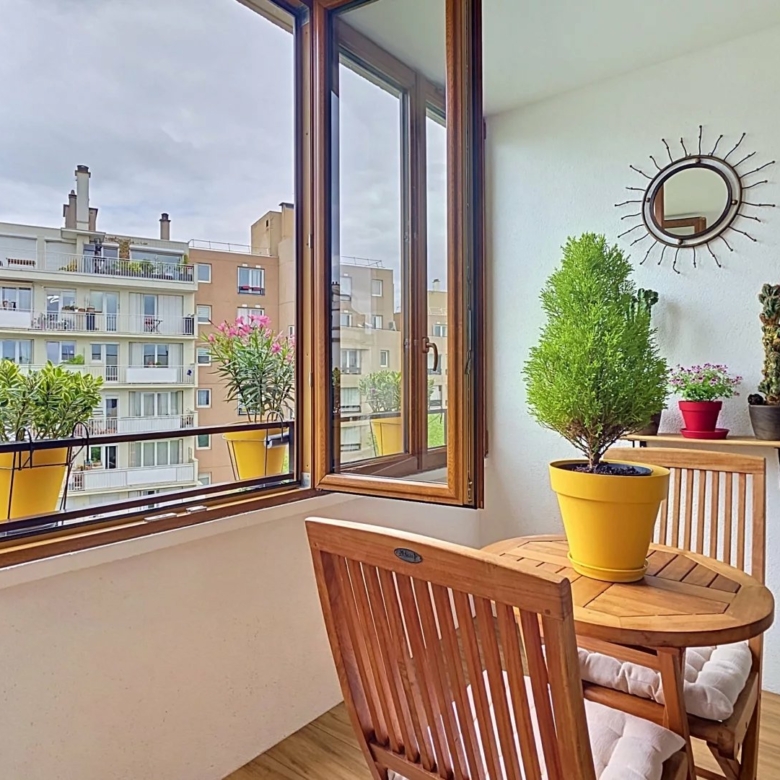 Appartement T2 moderne – 50 m² – Montreuil – Dernier étage avec loggia