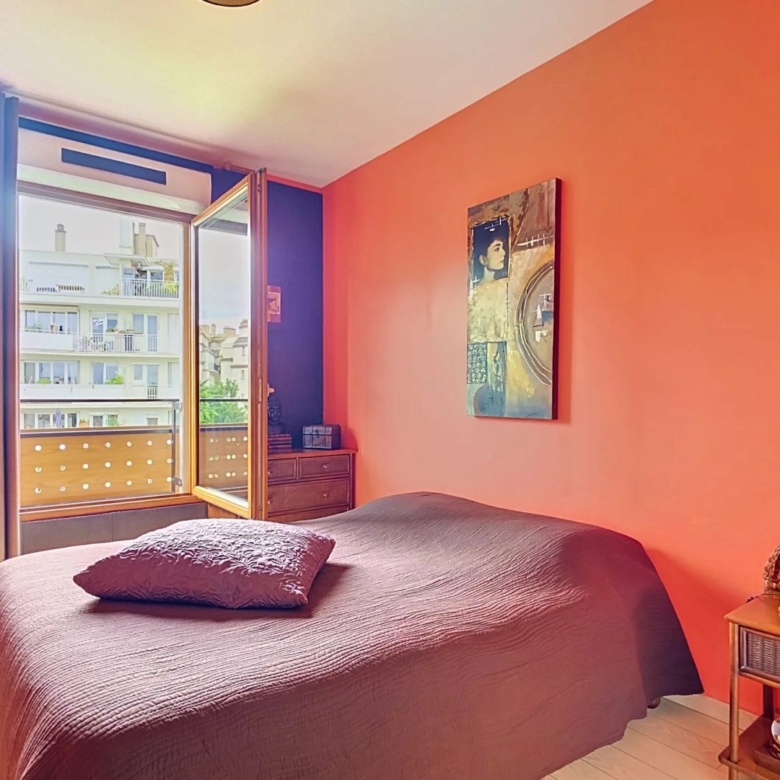 Appartement T2 moderne – 50 m² – Montreuil – Dernier étage avec loggia
