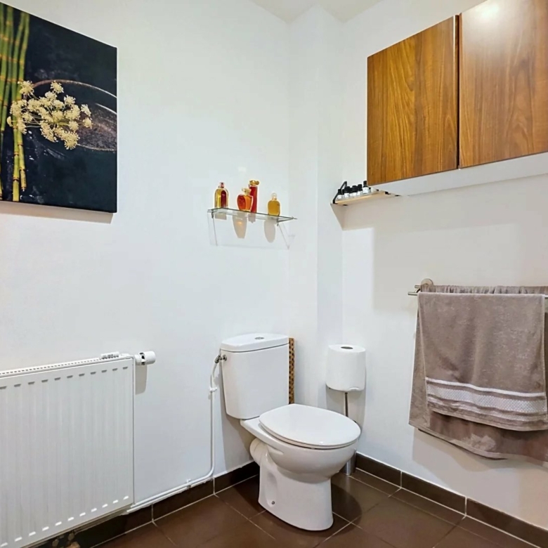 Appartement T2 moderne – 50 m² – Montreuil – Dernier étage avec loggia