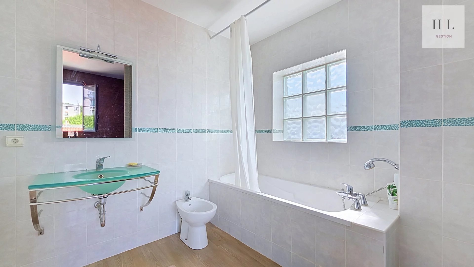 Appartement T3 de 115m² aux beaux volumes à Montreuil