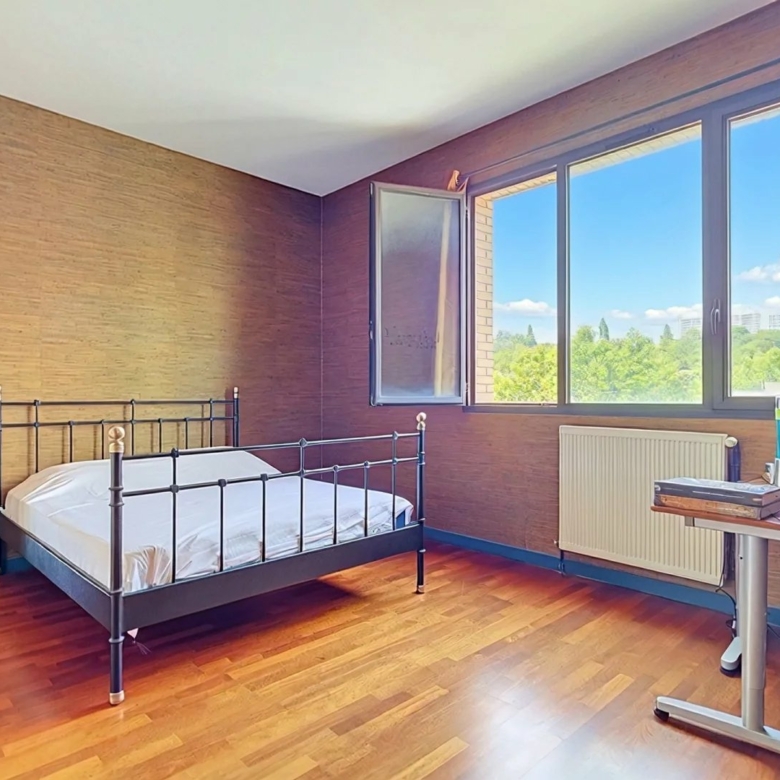 Appartement T3 de 115m² aux beaux volumes à Montreuil