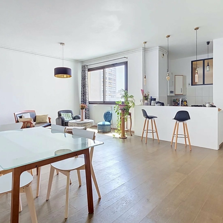 Appartement T3 de 115m² aux beaux volumes à Montreuil